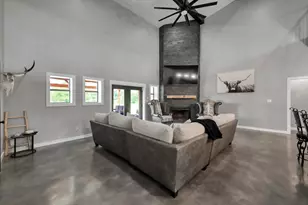 12304 Maggie Ln, Willis, TX 77318 - Photo 12