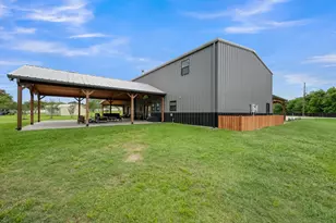 12304 Maggie Ln, Willis, TX 77318 - Photo 32