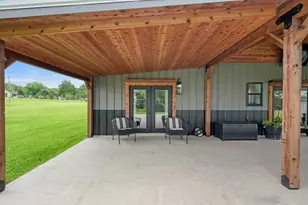 12304 Maggie Ln, Willis, TX 77318 - Photo 32