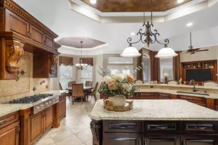 8214 Forest Gate Dr, Sugar Land, TX 77479 - Photo 16