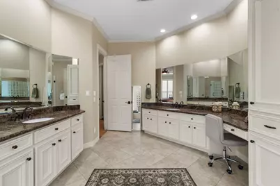 8214 Forest Gate Drive, Sugar Land, TX 77479 - Photo 22