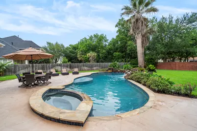 8214 Forest Gate Drive, Sugar Land, TX 77479 - Photo 46