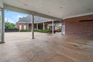 8214 Forest Gate Dr, Sugar Land, TX 77479 - Photo 38