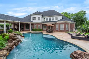 8214 Forest Gate Dr, Sugar Land, TX 77479 - Photo 46