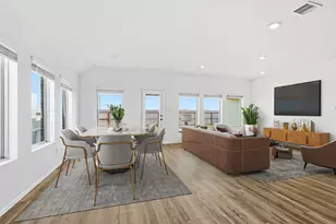 7434 Bartoncliff Dr, Katy, TX 77493 - Photo 2