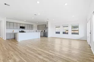 7434 Bartoncliff Dr, Katy, TX 77493 - Photo 4