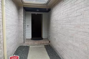 10519 N Newpark Dr, Houston, TX 77041 - Photo 2