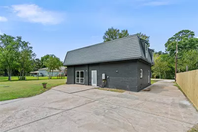 12217 Pine Lane, Dickinson, TX 77539 - Photo 6