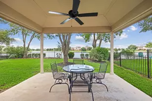 26130 Travis Brook Dr, Richmond, TX 77406 - Photo 16