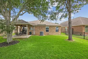 26130 Travis Brook Dr, Richmond, TX 77406 - Photo 10