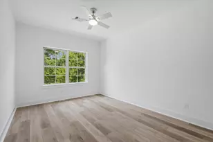 707 S Iowa St, La Porte, TX 77571 - Photo 16