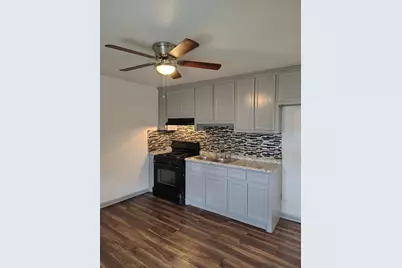 5301 Collingsworth Street #10, Houston, TX 77026 - Photo 4