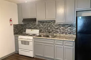 5301 Collingsworth St, Houston, TX 77026 - Photo 8