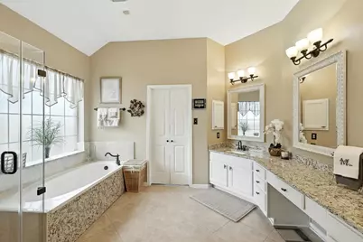 98 S Dreamweaver Circle, The Woodlands, TX 77380 - Photo 14