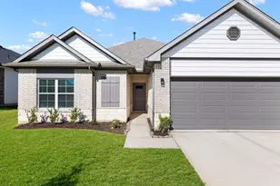 11832 Whirlaway Dr, Willis, TX 77318 - Photo 2