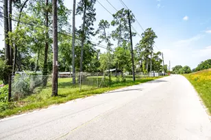 1421 Gulf Pump Rd, Crosby, TX 77532 - Photo 8