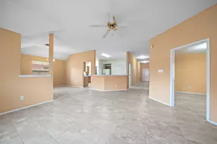 9135 Reagan Meadow Ct, Houston, TX 77064 - Photo 12