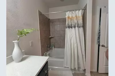 13055 Larriston Lane, Houston, TX 77044 - Photo 6