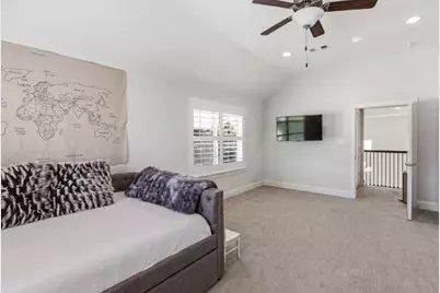 2302 Fall Run Drive, Houston, TX 77055 - Photo 32