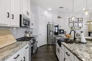 2302 Fall Run Dr, Houston, TX 77055 - Photo 14