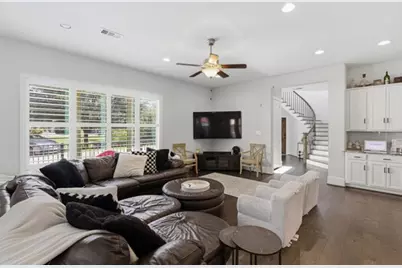 2302 Fall Run Drive, Houston, TX 77055 - Photo 22
