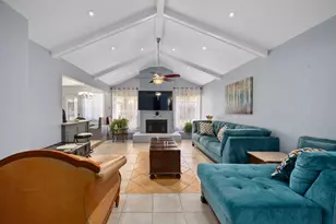 7905 Chain St, Houston, TX 77033 - Photo 4