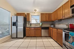 805 Lake View Dr, Montgomery, TX 77356 - Photo 12