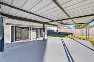 805 Lake View Dr, Montgomery, TX 77356 - Photo 32