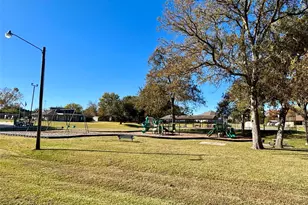 805 Lake View Dr, Montgomery, TX 77356 - Photo 46