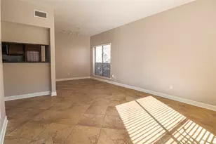 2025 Augusta Dr, Houston, TX 77057 - Photo 4