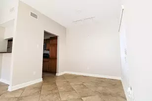 2025 Augusta Dr, Houston, TX 77057 - Photo 12