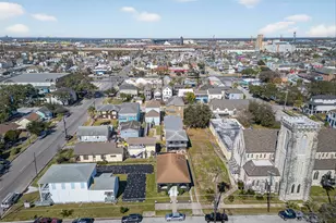 3616 Avenue L, Galveston, TX 77550 - Photo 40