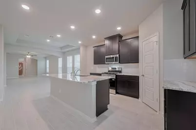 461 Long Branch Drive, Dayton, TX 77535 - Photo 8