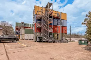 1400 Sycamore Ave, Huntsville, TX 77340 - Photo 1