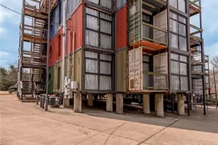 1400 Sycamore Ave, Huntsville, TX 77340 - Photo 4