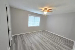 8101 Amelia Rd, Houston, TX 77055 - Photo 16