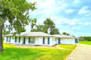 316 Rabbit Trail, Lake Jackson, TX 77566 - Photo 2