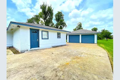 316 Rabbit Trail, Lake Jackson, TX 77566 - Photo 4
