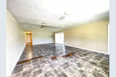 316 Rabbit Trail, Lake Jackson, TX 77566 - Photo 10