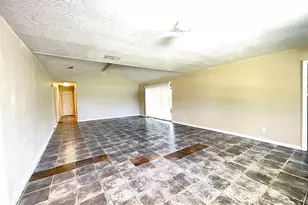 316 Rabbit Trail, Lake Jackson, TX 77566 - Photo 10