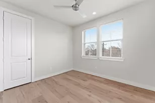 1361 Moy St, Houston, TX 77007 - Photo 30