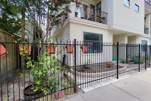 403 Jackson Hill St, Houston, TX 77007 - Photo 4