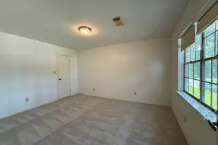 2630 Evalon St, Beaumont, TX 77702 - Photo 12