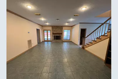 2630 Evalon Street, Beaumont, TX 77702 - Photo 10