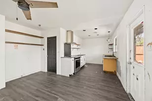 623 Spell St, Houston, TX 77022 - Photo 12