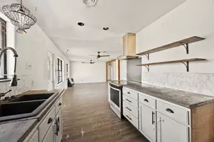 623 Spell St, Houston, TX 77022 - Photo 14