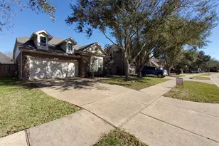 2635 Katie Harbor Dr, Manvel, TX 77578 - Photo 2