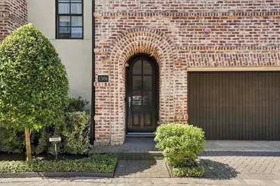 1306 Castle Court, Houston, TX 77006 - Photo 1