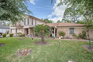 534 N Vionett Ln, Texas City, TX 77591 - Photo 2