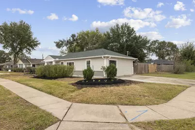 3202 Chestershire Drive, Pasadena, TX 77503 - Photo 2